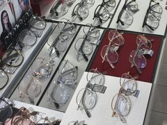 -视野联行眼镜蔡司·依视路官方授权店(顺城店)