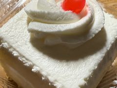 -红宝石·鲜奶小方·海派西点房(南丹店)