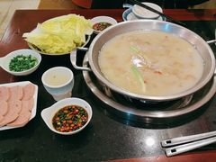 -老来福·非遗酸汤兔(凯旋路店)