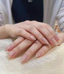 -研美·ym 美甲美睫