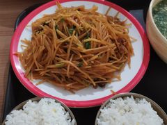 -闯关东东北农家菜(崂山石老人店)