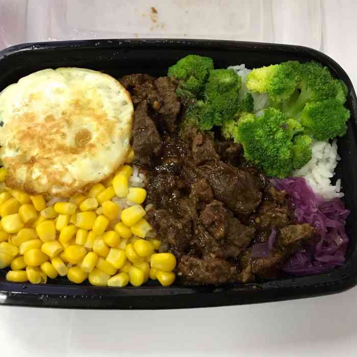 经典黑椒牛肉饭真的好吃!饭也不是那种软绵绵的,力推!