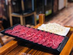 -陆记牛庄·碳锅龙虾烧烤(爱上花园店)