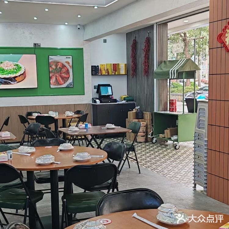 聚餐日常丨上岸海鲜大排档