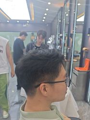 -藤野造型烫染·漂发