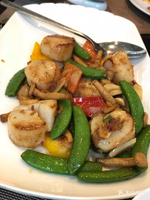 碧绿菌皇炒带子