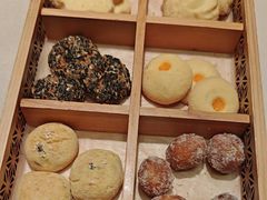 -八府香鸭·啫啫煲(华山路店)