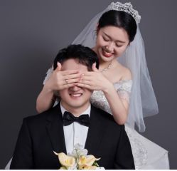 -纪梵希旅拍婚纱摄影(大连总店)