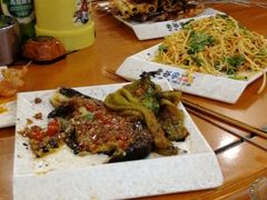 -老谷家黄泥烧鸽子·烧烤