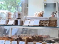 -VERIE BAKEHOUSE