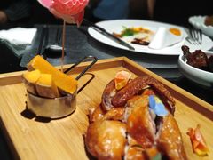香草烤鸡佐蜜汁南瓜-魔厨私房菜(观音桥店)