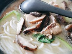 香菇鸡-老妈米线(东圈门店)