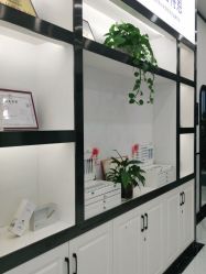 -蕾特恩专业祛痘·皮肤管理