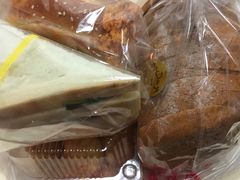 -新月蛋糕西点专卖店(大麦街店)