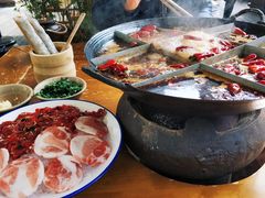 -白乐天毛肚火锅馆(解放碑店)