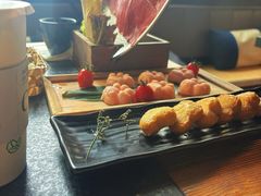 -湊湊火锅·茶憩(南京东路悦荟店)