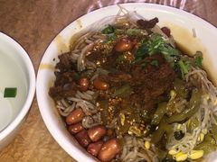 -罗家杏传统特色海南粉(人民西路总店)