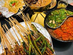 -何师烧烤Pro ·小龙虾·江湖川菜·精酿啤酒(太古里旗舰店)