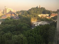 -广东大厦酒店(广州北京路步行街纪念堂地铁站店)