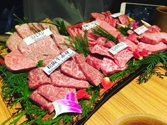 松阪牛肉拼盘-松阪牛焼肉M(法善寺横丁店)