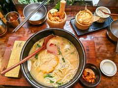 -银米·云南传统过桥米线(双廊黑金冠店)