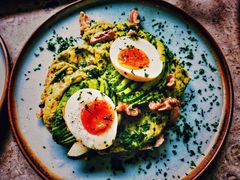 牛油果煮蛋吐司-RAC BAR(安福路店)