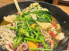 -万记麻辣烫国展总店