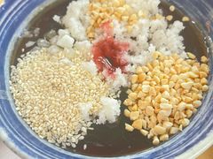 -包整·丝娃娃(一览甲秀楼风景店)