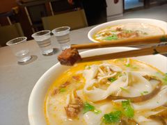 -郑享吃烧烤烩面(红专路店)