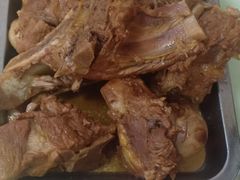 -荣吉招牌自助骨头锅(顾乡店)