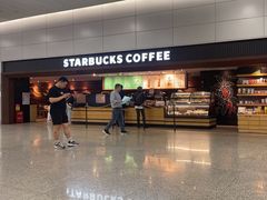 -星巴克(浦东机场T2到达店)