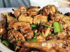 黄焖鸡-富家大院·海鲜河鲜土菜坊(庭院式餐厅)