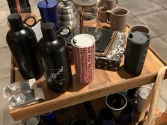 零售区-星巴克臻选(深圳金光华店)