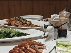 -梅利汴京烤鸭•开封豫菜地标店(东大街店)