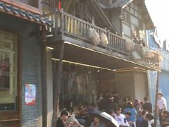 门面-哥老官重庆美蛙鱼头(西湖银泰十一哥店)
