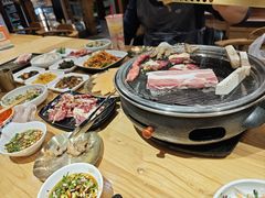 -青瓦餐厅·生鱼片·韩园烤肉(西塔店)