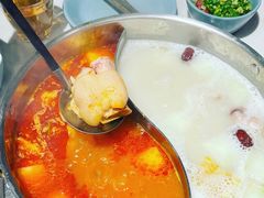 猪手鸳鸯锅-小街猪手(团结湖店)