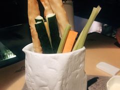 笔筒色拉-穹六人间 people 6(岳阳路店)