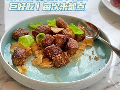 蒜片爆M9雪花牛肉粒-鹏瑞莱佛士酒店·云璟 Yun Jing