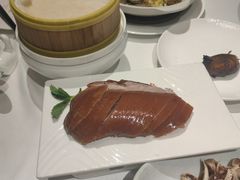 -贝勒爷·酥不腻烤鸭