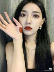 -时尚殿堂明星门店