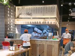 -馋三尺蟹粉小笼(人民广场店)