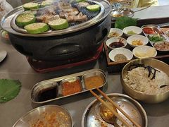 金牌鳗鱼半条-围炉肉舍•炭烤活鳗•丹东海鲜烤肉(步行街店)