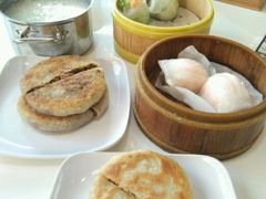 -圣河湾虾饺美食(站前店)