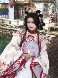 -一揽芳华汉服旗袍体验馆(拙政园店)