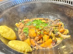 -锅老头海鲜铁锅炖
