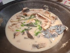 -陈大锅·岳阳鱼馆·地道岳阳菜(美食街店)