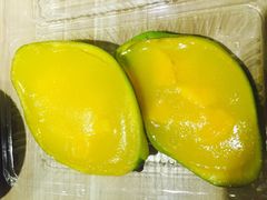 -志龙皇冠吃货椰子铺