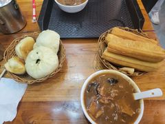 -穆彦华逍遥镇胡辣汤(岗坡路店)