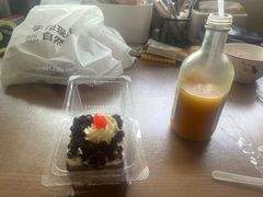 -红宝石·鲜奶小方·海派西点房(金杨店)